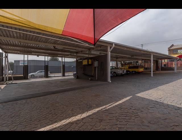 990M² RETAIL FOR SALE IN TURFFONTEIN